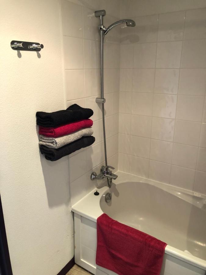 Appart Lourdes 100 M Gare - 4 Places Avec Balcon 10Mn Sanctuaire Exterior photo