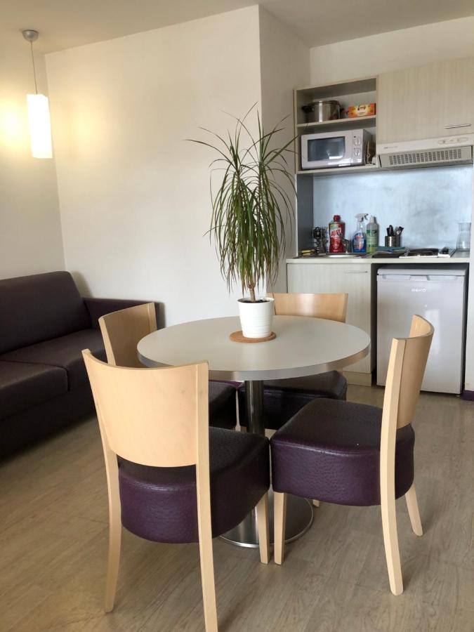 Appart Lourdes 100 M Gare - 4 Places Avec Balcon 10Mn Sanctuaire Exterior photo